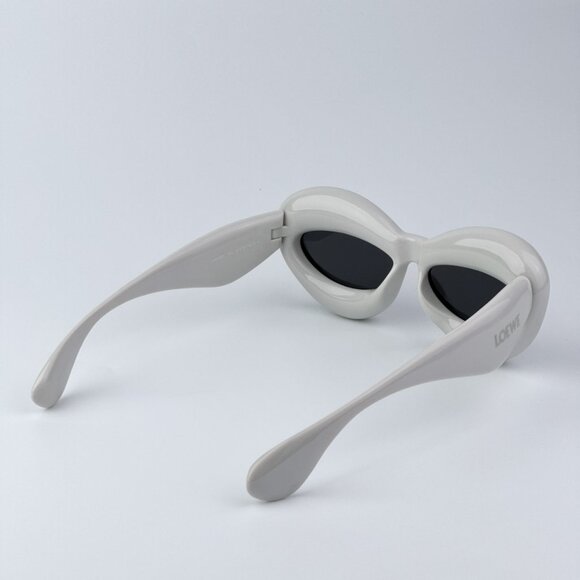 Loewe Women BRAND NEW Sunglasses LW40097I 20A Light Grey Smoke Cat Eye - Picture 5 of 10